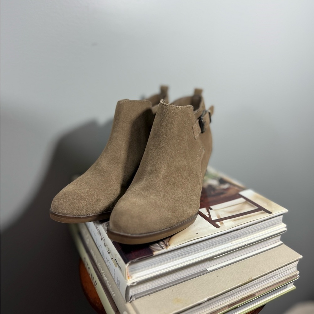 Sonoma Size 9 Women's Tan Suede Ankle Boots - Picture 3 of 15